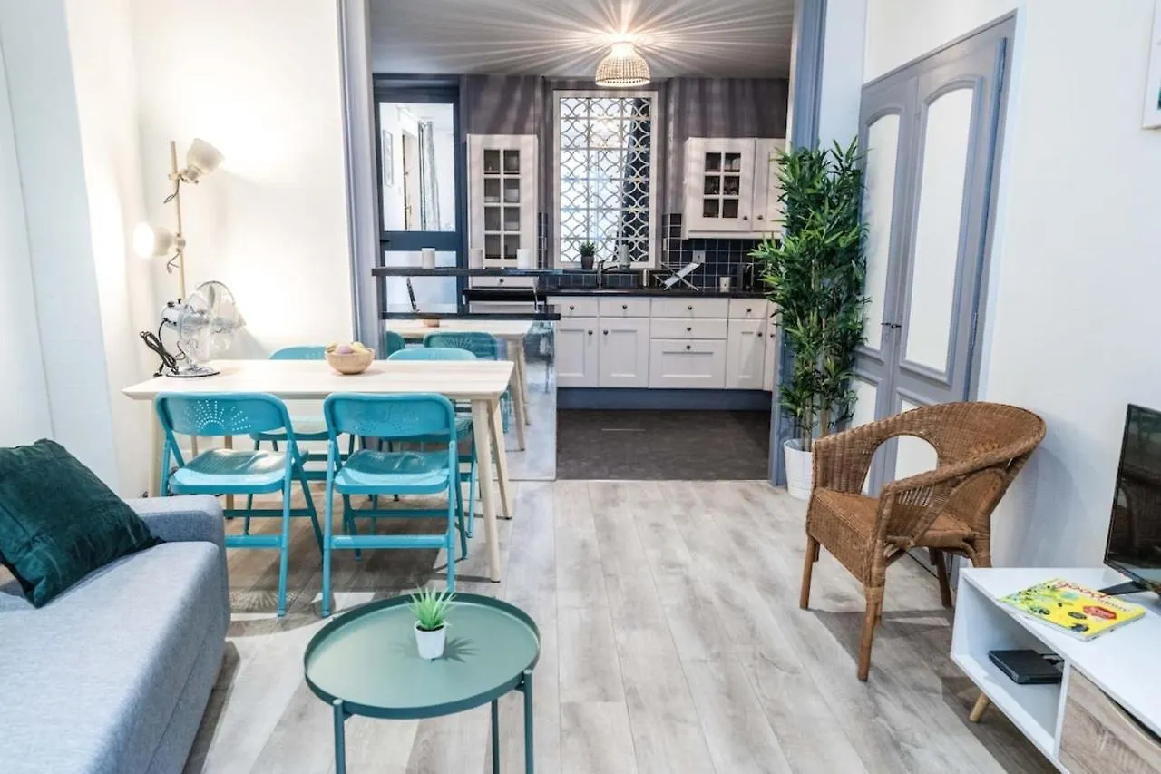 Le Miami - Chaleureux 4 Pers- Oullins Centre- Lyon Apartment 0*,