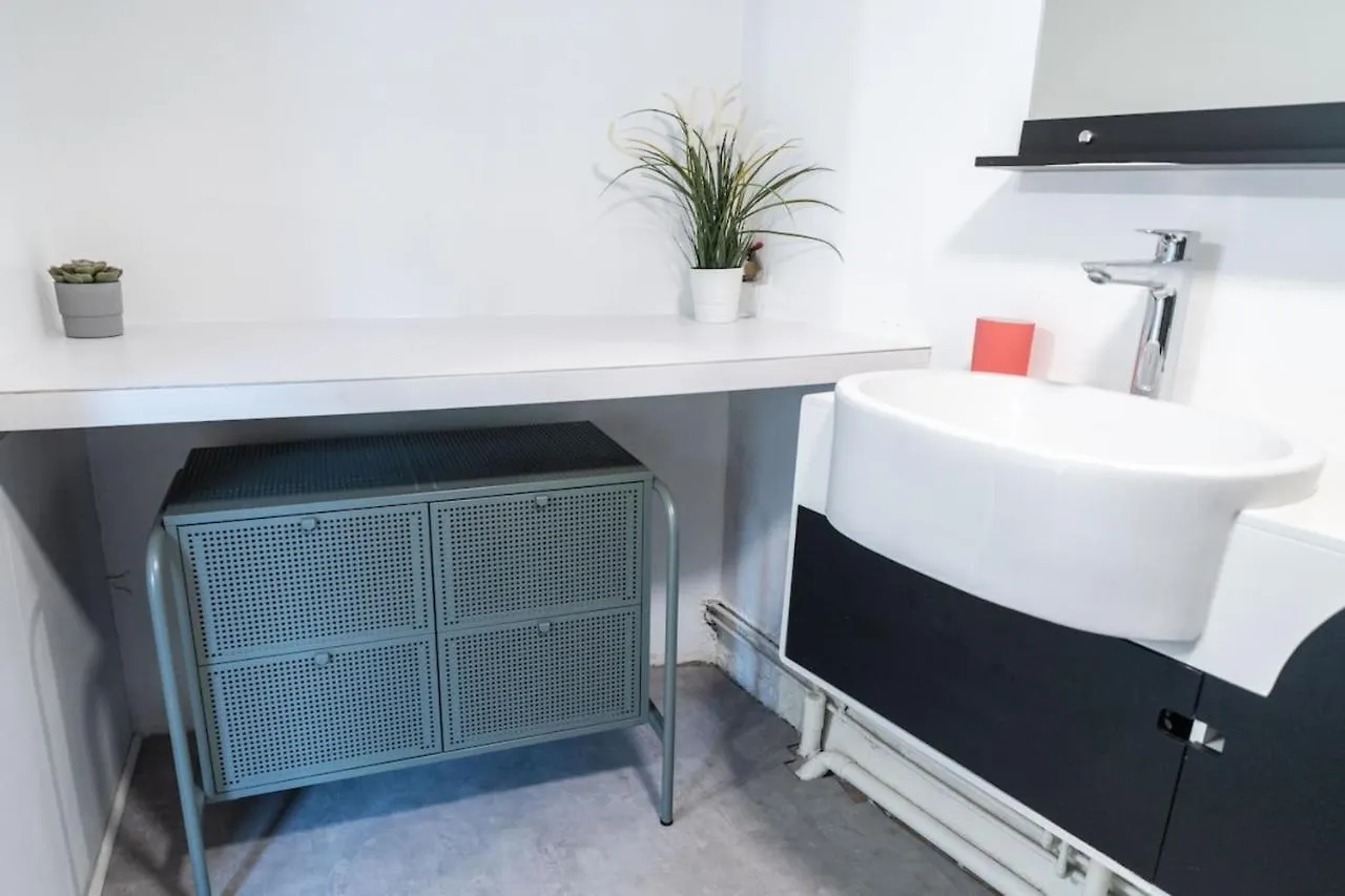 Le Miami - Chaleureux 4 Pers- Oullins Centre- Lyon Apartment France