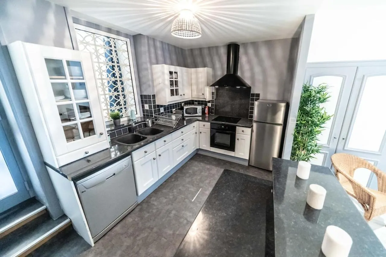 Le Miami - Chaleureux 4 Pers- Oullins Centre- Lyon Apartment